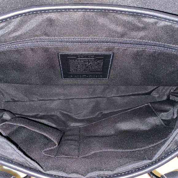 Coach leather shoulder bag - Picture 4 of 5